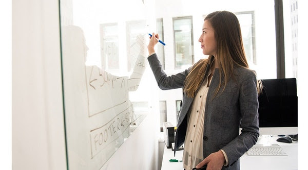 Special Report ΣΕΒ: 1 στους 3 Έλληνες εργάζεται σε δουλειά κατώτερη των προσόντων του